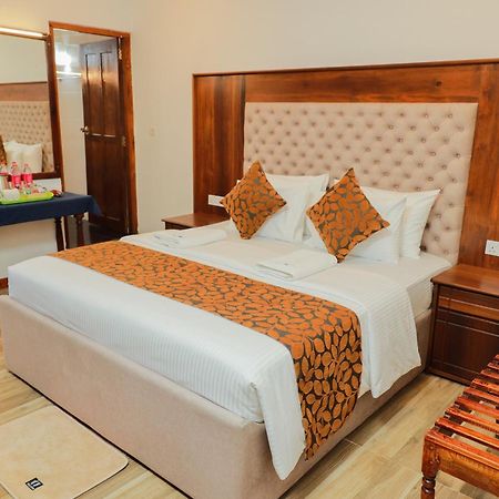 Hotel Silver Falls - Нувара-Елія Екстер'єр фото
