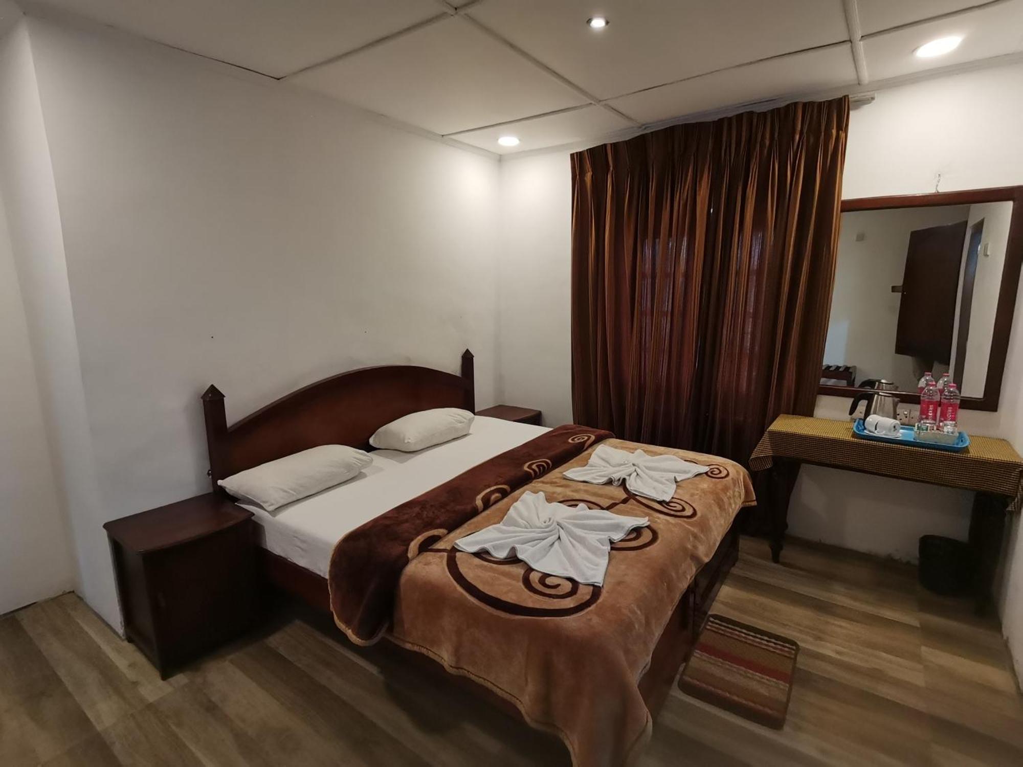 Hotel Silver Falls - Нувара-Елія Екстер'єр фото