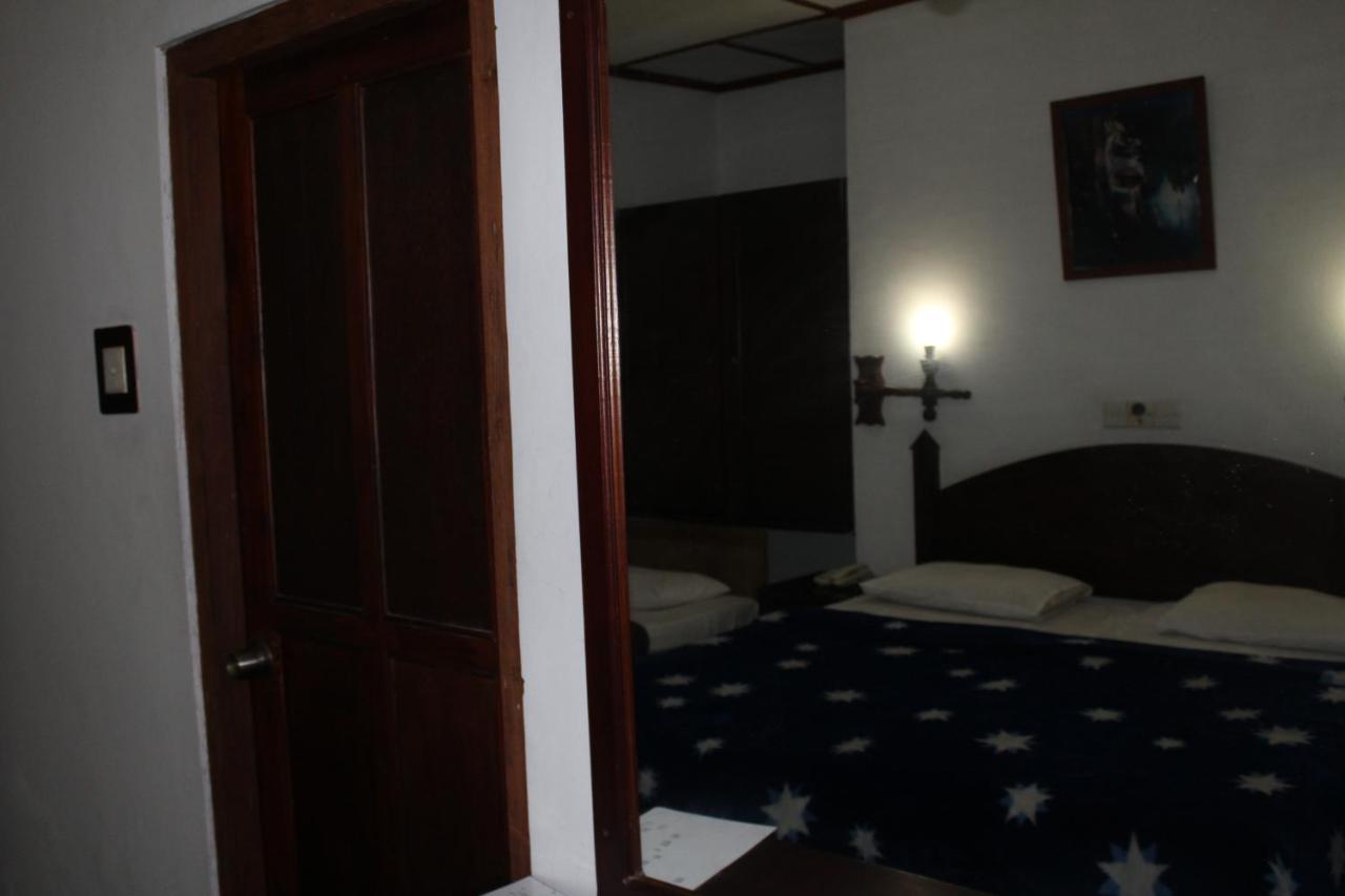 Hotel Silver Falls - Нувара-Елія Екстер'єр фото