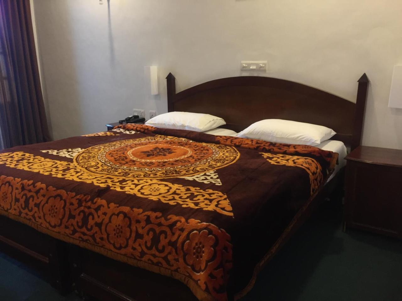 Hotel Silver Falls - Нувара-Елія Екстер'єр фото