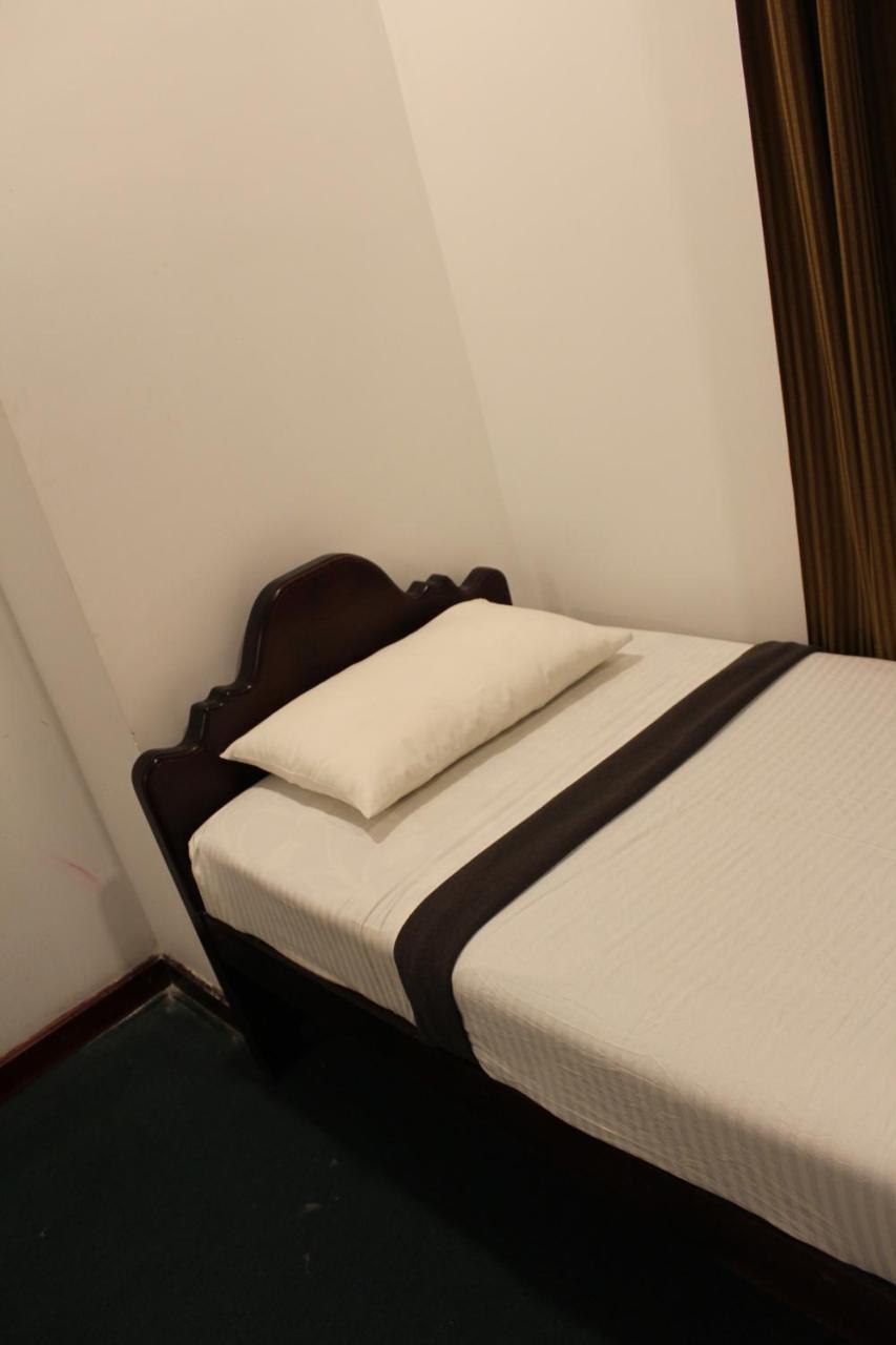 Hotel Silver Falls - Нувара-Елія Екстер'єр фото
